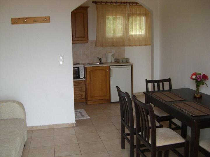 Anatoli Apartments Agios Stefanos Avliotes  Bagian luar foto